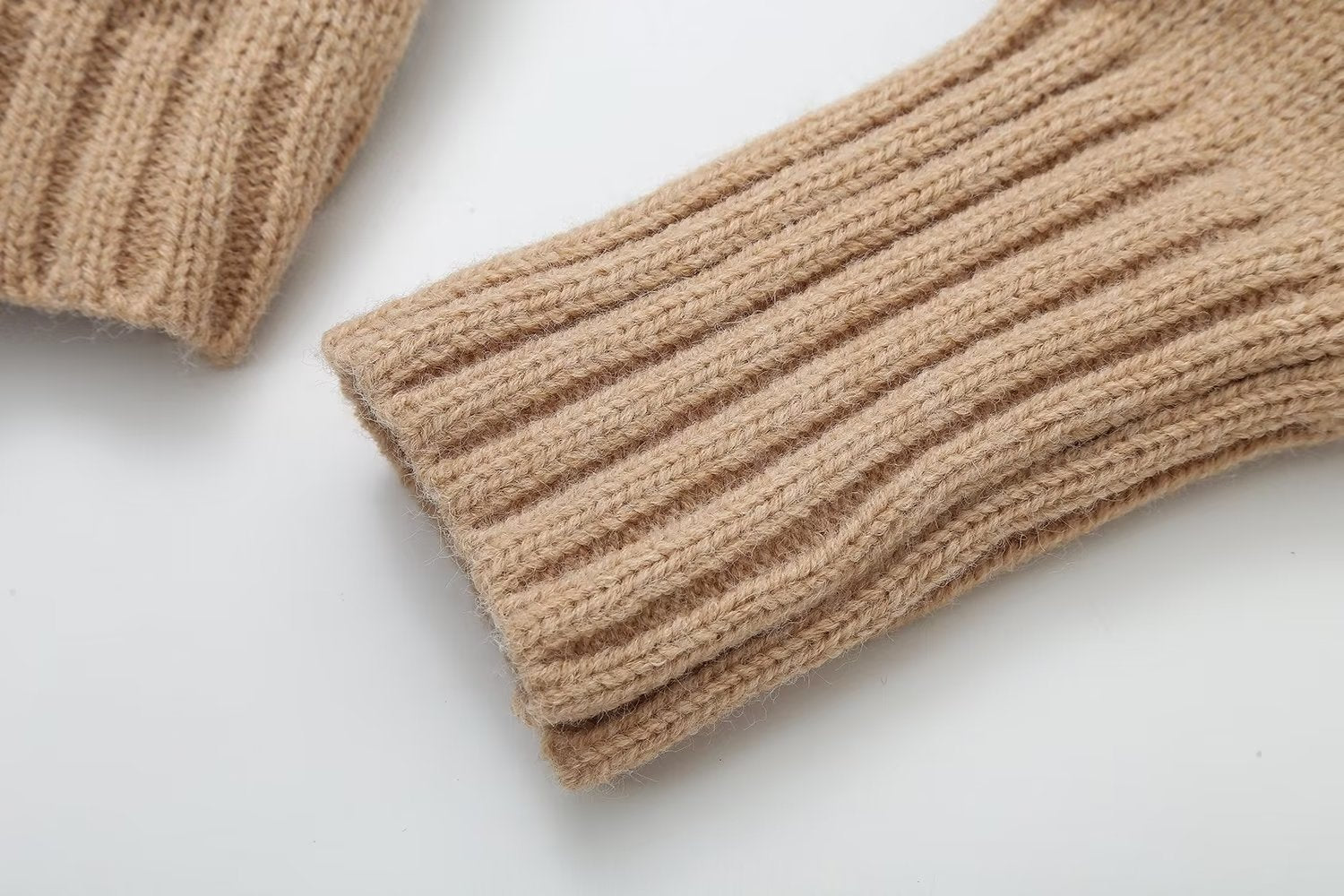 Soft Knitted Short Sweater